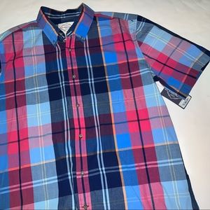 St. John’s Bay NWT Men’s Large Legacy Poplin Plaid Button Down Collared Shirt